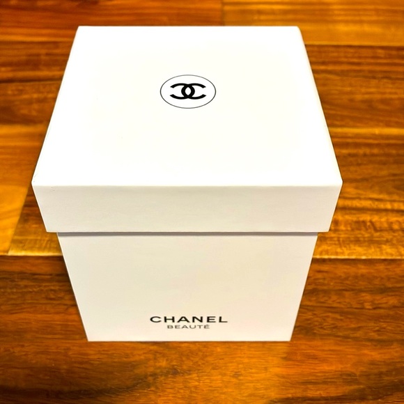 CHANEL POP OPEN  Gift Box w/ Cover Sleeve - Picture 1 of 7